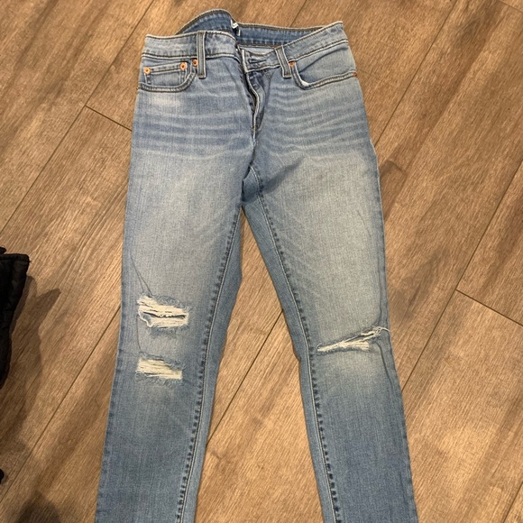 Levi’s women jeans - Picture 2 of 3